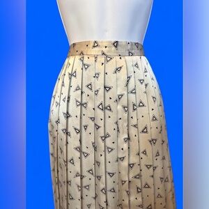 Vintage 1980’s JH Collectibles Silver geometric print full length pleated skirt